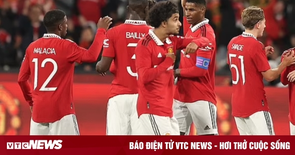 Video: Man Utd đè Bẹp Melbourne Victory 4 1 62d2869a05ad2.jpeg