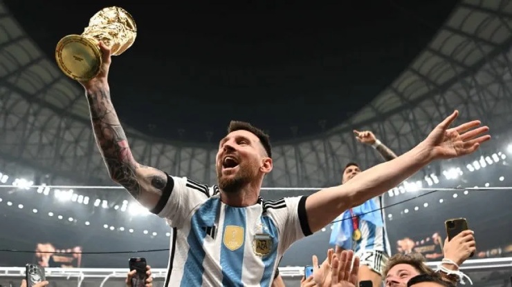 Aguero Nêu Tên Cầu Thủ Có Thể Kế Tục Messi ở Tuyển Argentina 63a45a5cec87b.jpeg