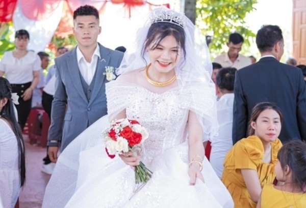 Cựu tiền vệ U23 Việt Nam kết hôn với nữ tuyển thủ_6475b9adf29e1.jpeg
