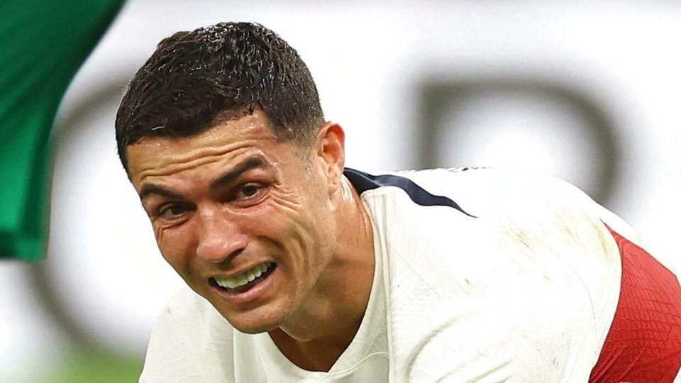 Ronaldo bị chỉ trích sau màn xin lỗi của Messi_645654e907ee8.jpeg